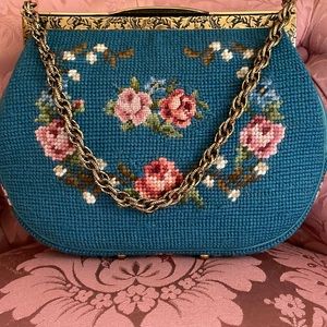 VINTAGE Needlepoint handbag.